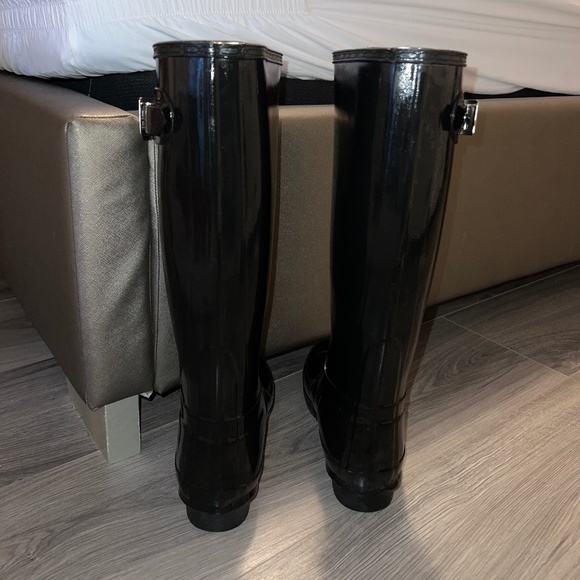 Hunter women’s original tall gloss rainboots - Picture 2 of 5
